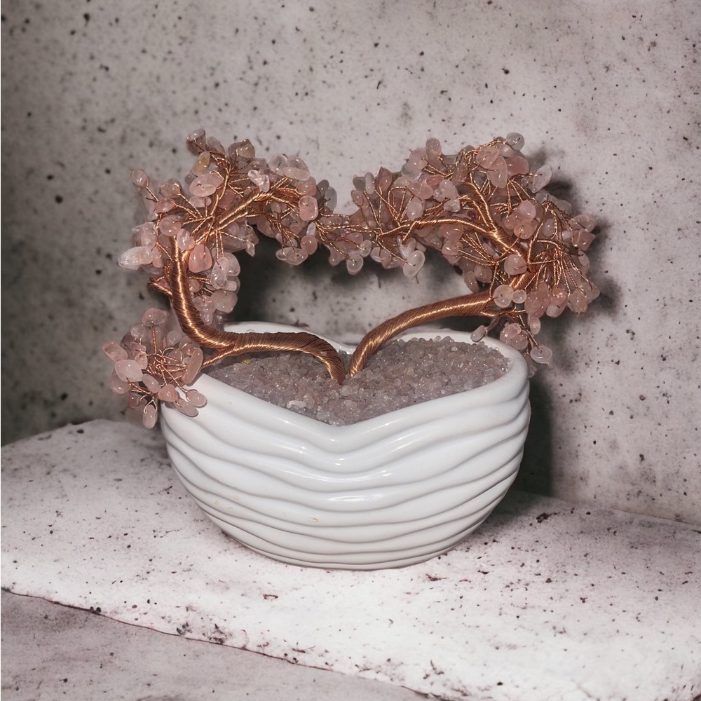 rose quartz crystal tree! 💗⭐️🌷